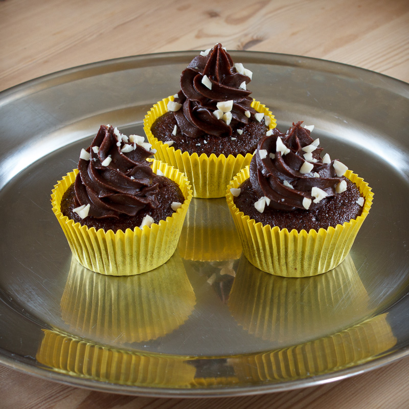 Cupcakes med peanutbutter ganache topping